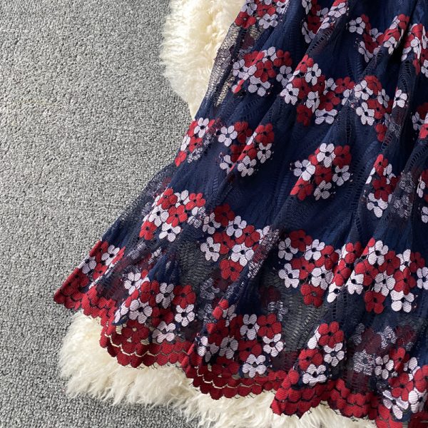 Summer New Fashion Elegant Graceful Round-Neck Flared Sleeves Hollow-out Embroidered Lace Tight Waist Midi dress Dress - Image 4