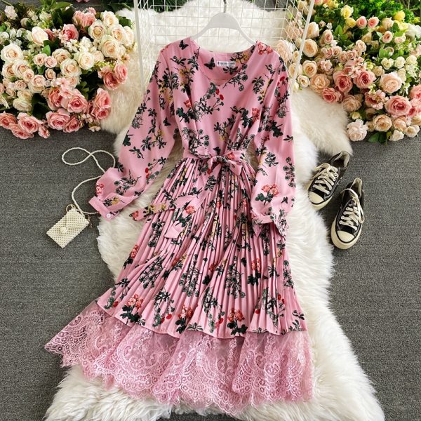 Retro floral v-neck closed show thin waist lace stitching posed long skirt pleated dress color fashion temperament - Image 3