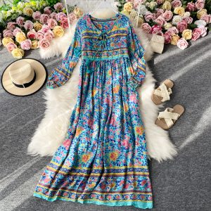 Posed long skirt retro Bohemian loose floral long beach holiday dresses