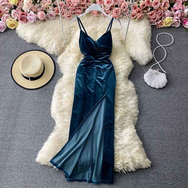 Retro velvet strap strapless dress v-neck with cultivate one’s morality show thin trying to split the dress skirt - Image 3