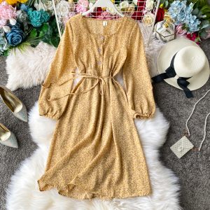 Small fresh square-neck long-sleeved floral skirt mid-length chiffon dress with over-the-knee waist and thin temperament