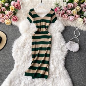 Women’s V-neck Slit Knitted Dress Korean-Style Chic Striped Waist-Tight Slim and Sexy Bottoming Hip Skirt One-Step Dress