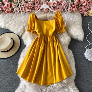 Summer New French Style Retro Elegant Young Girl Square-Neck Cinched Dress Short Sleeve Hepburn Style Little Black Dress