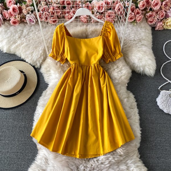Summer New French Style Retro Elegant Young Girl Square-Neck Cinched Dress Short Sleeve Hepburn Style Little Black Dress