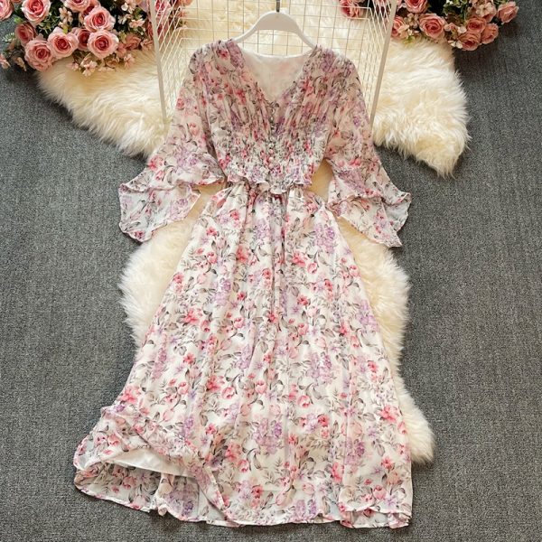 Summer New Elegant V-neck Fitted Waist Sweet Floral Chiffon Dress Flared Sleeve Western Style High Waist A- line Dress - Image 3