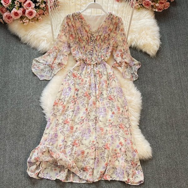Summer New Elegant V-neck Fitted Waist Sweet Floral Chiffon Dress Flared Sleeve Western Style High Waist A- line Dress - Image 5