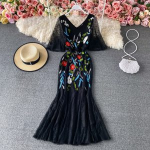 Elegant Graceful Embroidered V-neck Lace Fishtail Dress 20021 Summer European and American Retro Dinner Dress Long Skirt