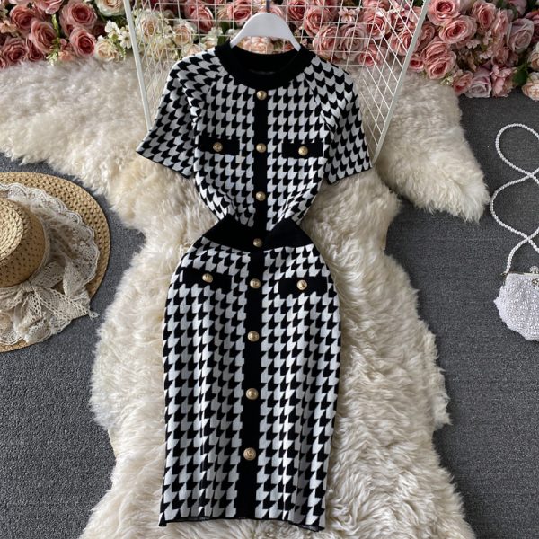 Summer new style Yujie temperament light cookedstyleSlimbag hip skirt houndstooth contrast color knitted dress with short sleeve