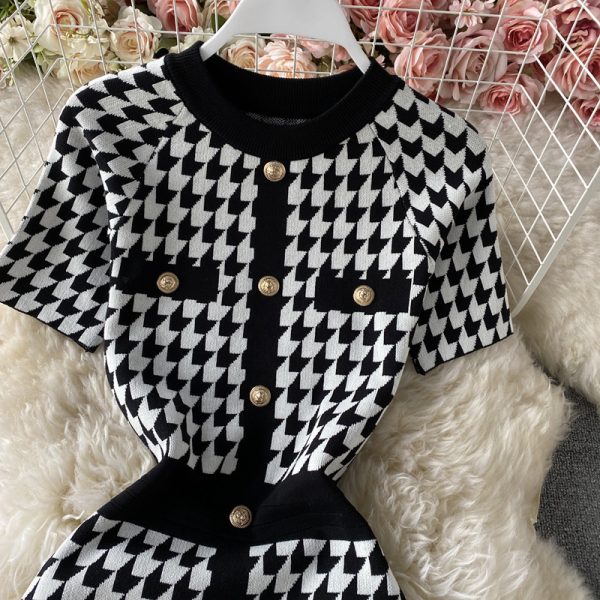 Summer new style Yujie temperament light cookedstyleSlimbag hip skirt houndstooth contrast color knitted dress with short sleeve - Image 3