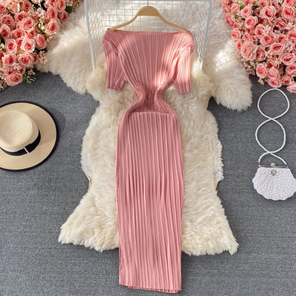 Summerfrench Retro off-Shoulder Shoulder-Baring Pleated Dress Elegant Graceful Waist-Tight Slimming Long Dress - Image 4
