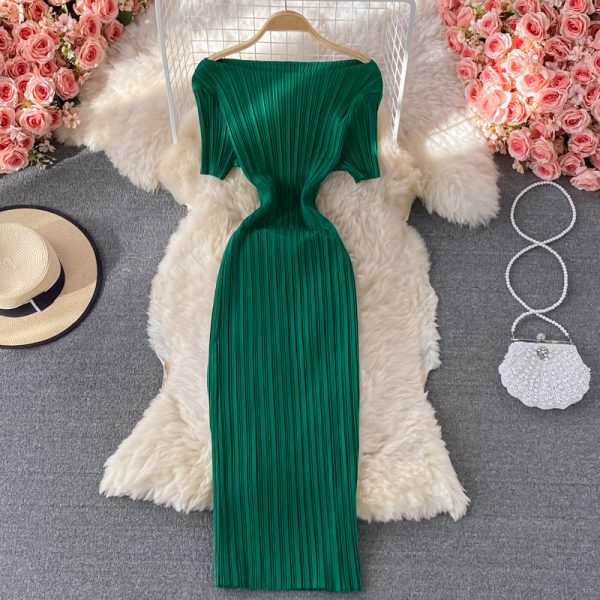 Summerfrench Retro off-Shoulder Shoulder-Baring Pleated Dress Elegant Graceful Waist-Tight Slimming Long Dress - Image 5