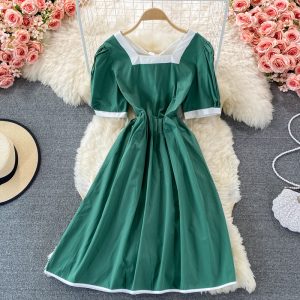 summer Korean version of the new waist slimming mid-length square neck halter dress with short sleeves