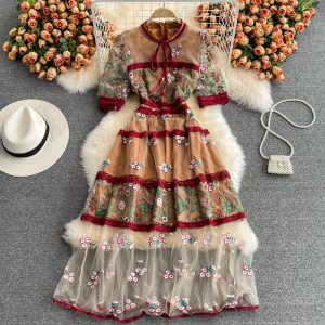 Summer New Retro High-End Temperament Stand-up Collar Tie Mesh Embroidery Stitching Lace A- line Dress
