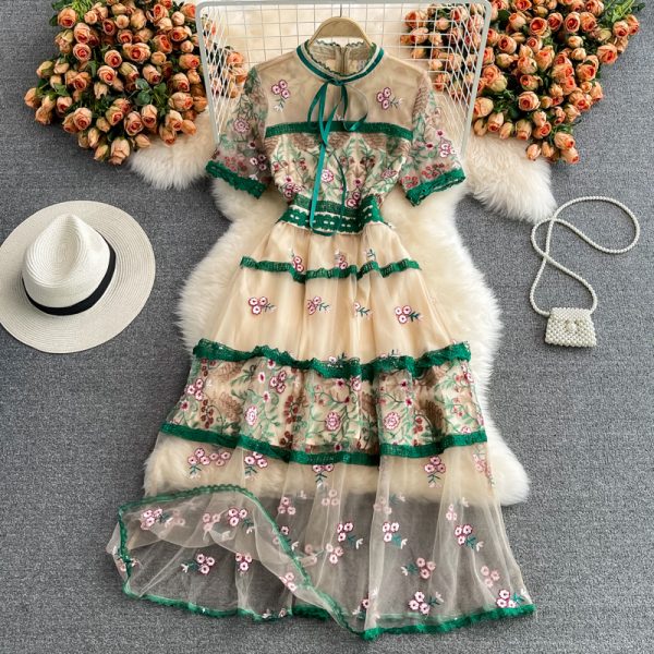 Summer New Retro High-End Temperament Stand-up Collar Tie Mesh Embroidery Stitching Lace A- line Dress - Image 4