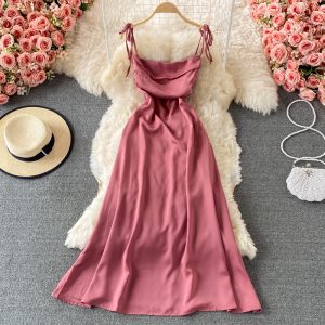 Summer Hepburn Style Swing Collar Backless Strap Dress for Women French Minority Design Warm and Soft Style Elegant Long Dress
