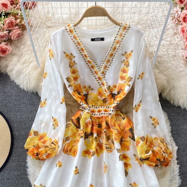 Small Waist Slimming V-Neckline Dress New Summer French Super Fairy Court Style Printed A- line Skirt - Image 3