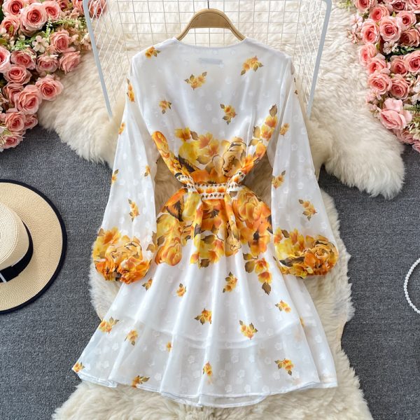 Small Waist Slimming V-Neckline Dress New Summer French Super Fairy Court Style Printed A- line Skirt - Image 5