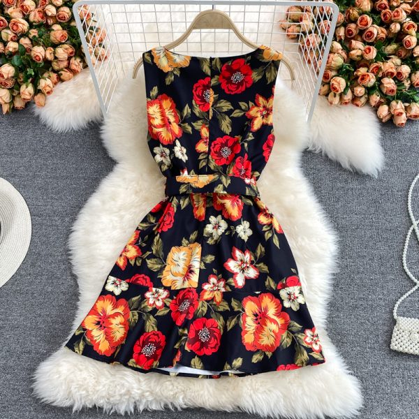 summer New Retro Printed Waist-Controlled Slimming V-Neckline Sleeveless Dress Small A- line Skirt Short Skirt - Image 5