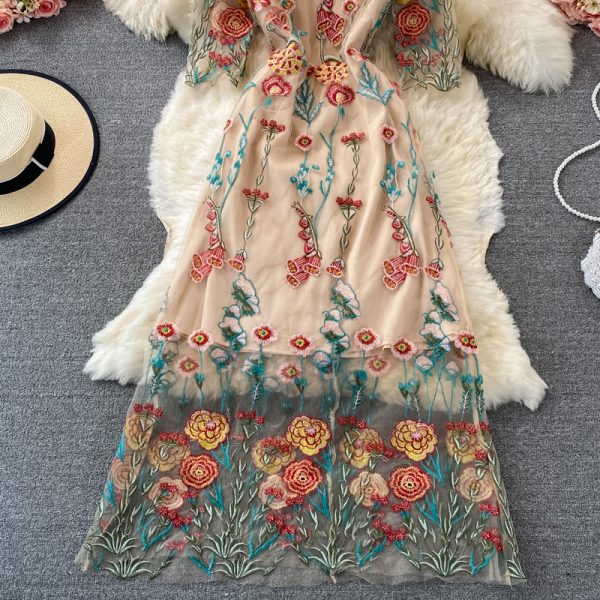 Summer New Women’s Fairy Dress Heavy-Duty Tight Waist Embroidered Flower Mesh V-neck High Waist Dress 3/4 Sleeve - Image 4