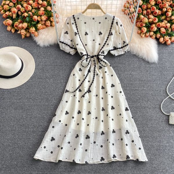 Lightly Mature Floral Dress Women’s Summer French First Love Tea Break Skirt Gentle Temperament White V-Collar Dress - Image 5