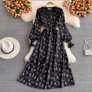 Autumn New Lightly Mature Adult Lady like Woman Puff Sleeve V-neck Floral Dress Elegant Graceful Swing Long Dress