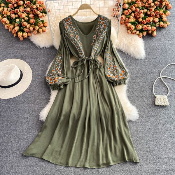 Ethnic Embroidery Temperament V-neck Lace-up Waist-Controlled Slimming Trip Shoot Holiday Dress Puff Sleeve Swing Long Dress - Image 5