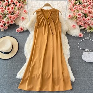 French Style V-neck Pleated Dress Summer New Design Sense Loose High-End Affordable Luxury Elegant Big Hem Long Dress