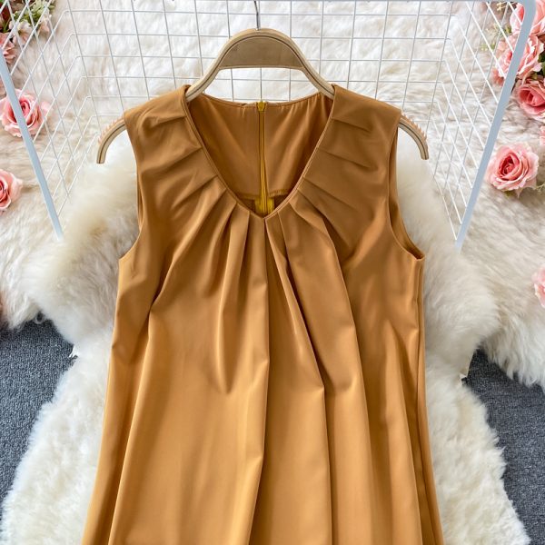French Style V-neck Pleated Dress Summer New Design Sense Loose High-End Affordable Luxury Elegant Big Hem Long Dress - Image 3
