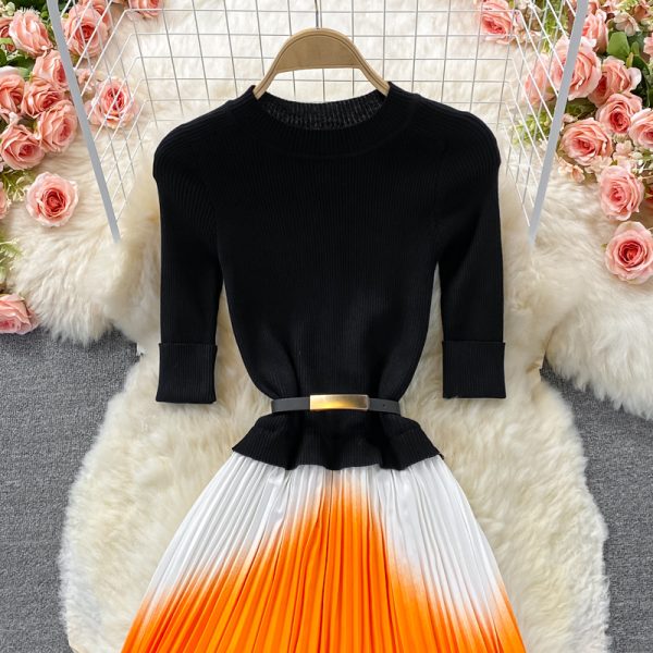 Autumn and winter new style long-sleeved knitting stitching color pleated five-point sleeve elegant large swing skirt - Image 3
